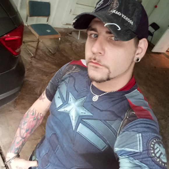 Meet your Posher, Leon - Picture 1 of 1